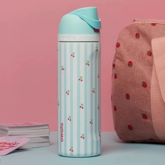 Owala- 32 oz Freesip Limited pillow talk cherry striped  water bottle cold cup - Picture 1 of 3